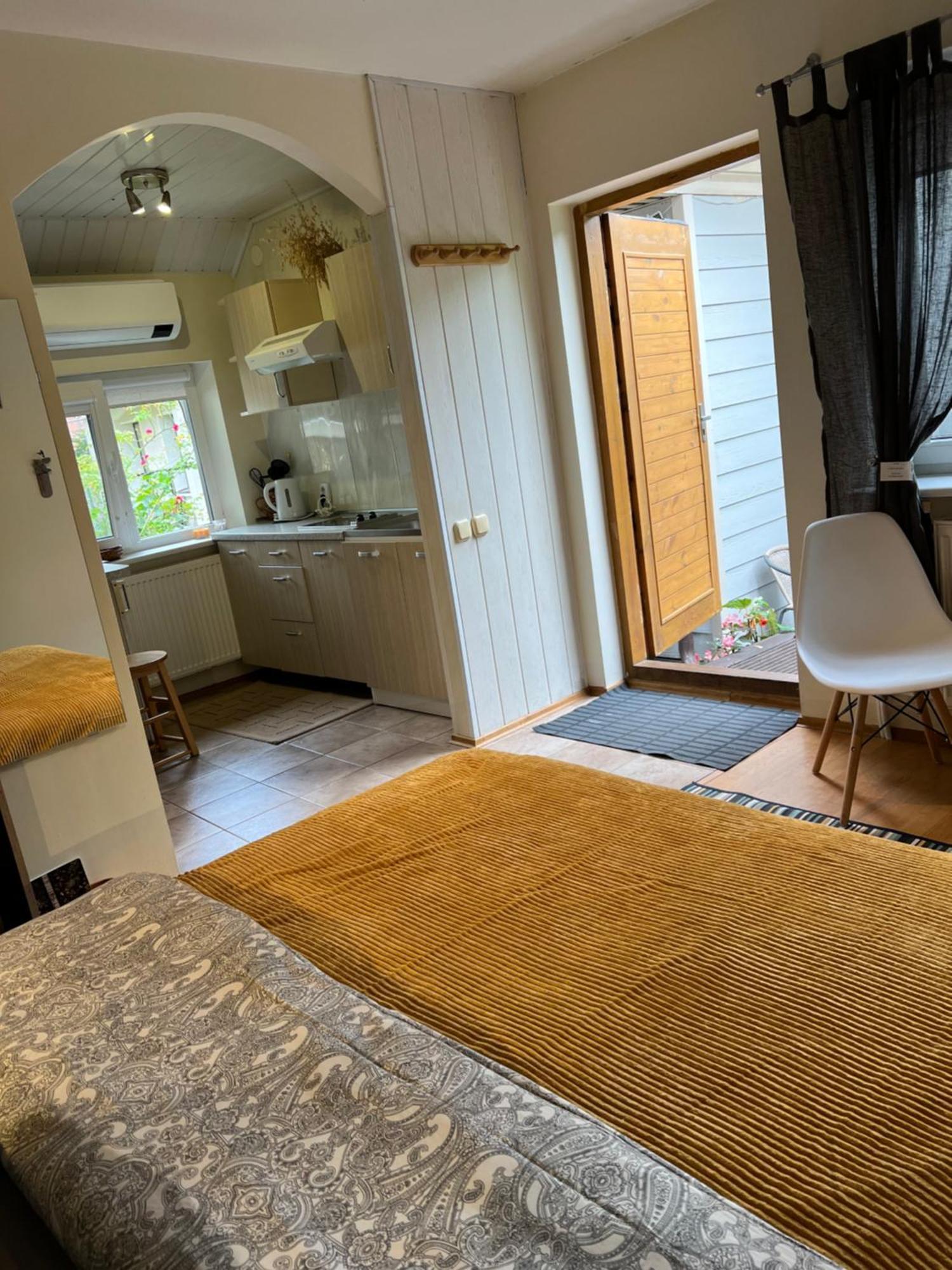 Center Studio Hause Каунас Экстерьер фото